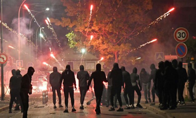 Ministro francés amenaza con encarcelar o multar a los padres de menores implicados en las protestas