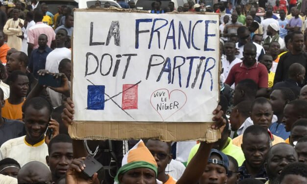 París insta a los rebeldes de Níger a “tomarse en serio” la amenaza de una intervención militar