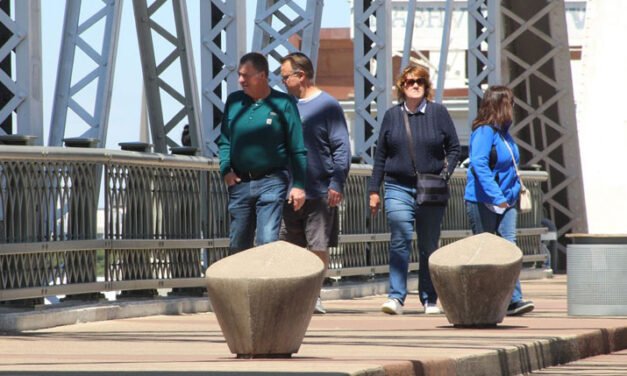 Los visitantes y turistas de Music City gastaron $27 millones por día en 2022, según muestra un informe estatal