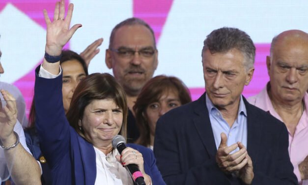 El macrismo sufre un descalabro electoral que expone debilidades y fisuras internas