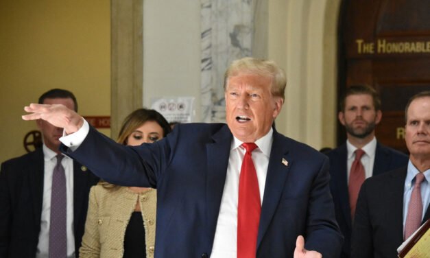 Trump insta a detener el apoyo a Ucrania hasta que Europa gaste la misma suma que EE.UU.