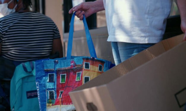 Cajas de comida disponibles para familias de estudiantes de Nashville que las necesiten