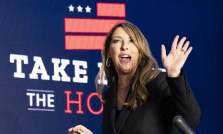 Ronna McDaniel anuncia que dejará su cargo de presidenta del RNC