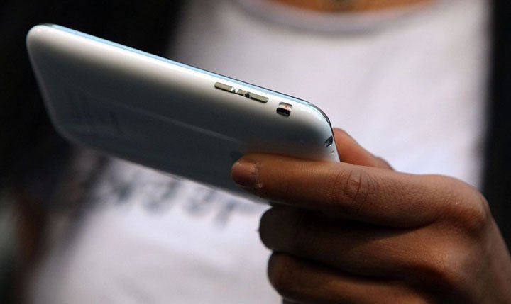 Venezolano intenta robar un banco de Ohio con una aplicación de traducción en su teléfono celular, según un informe