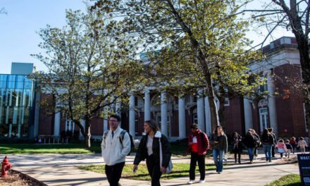 La asociación de MNPS y Vanderbilt tiene como objetivo ampliar el acceso a la universidad para los estudiantes de Nashville