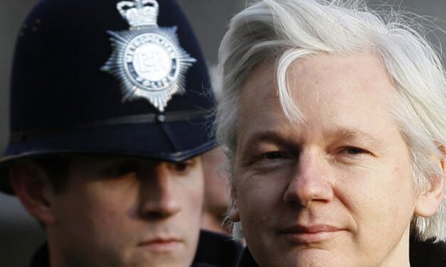 MINUTO A MINUTO: Liberación de Julian Assange,