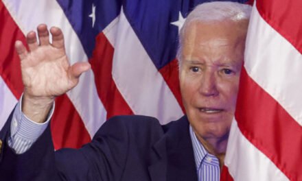 La Casa Blanca responde si Biden padece párkinson