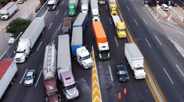 La autopista México-Puebla queda libre completamente tras varios días de bloqueos