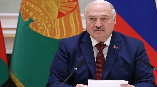 Lukashenko: “Si no fuera por el escudo nuclear soviético, no existiríamos”