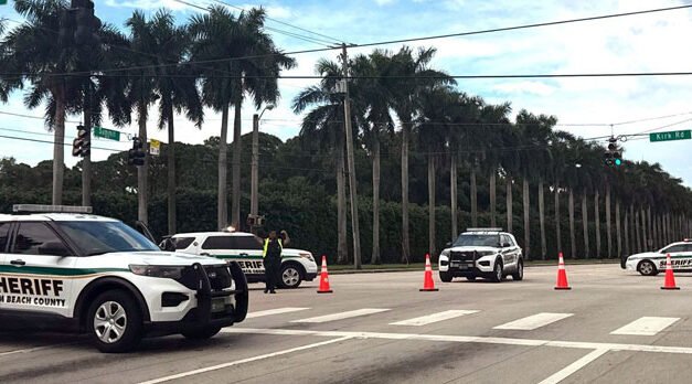 Trump está a salvo después de que el Servicio Secreto disparara contra un aparente asesino con arma: informes
