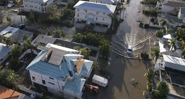 Trump ofrece habitaciones de hotel gratis a trabajadores de servicios públicos de Florida por el huracán Milton