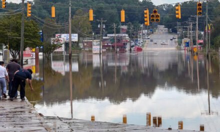 TEMA dice que más de 100 personas siguen desaparecidas 3 días después de las inundaciones provocadas por el huracán Helene