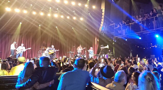 Saludos Latinos desde Brooklyn bowl