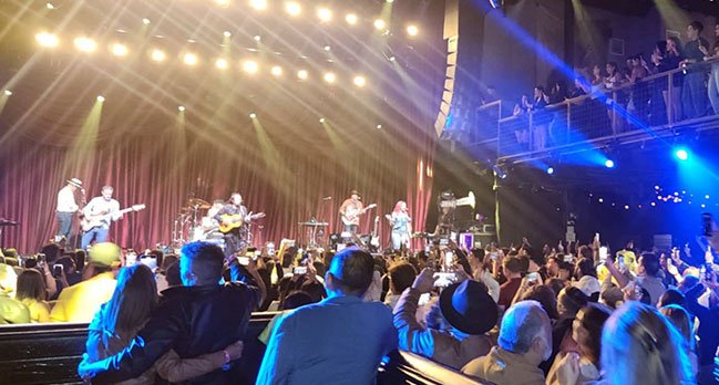 Saludos Latinos desde Brooklyn bowl