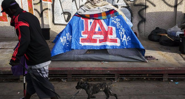 El número de personas sin hogar en Estados Unidos alcanzó un récord este año