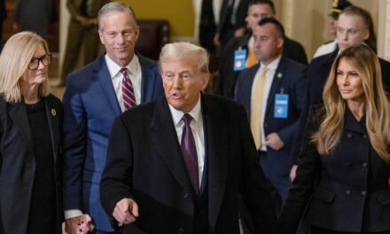 El equipo de Trump advierte a Dinamarca que “va en serio” con la compra de Groenlandia