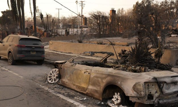 Gobernador de California: Los incendios serían el peor desastre natural en la historia de EE.UU.