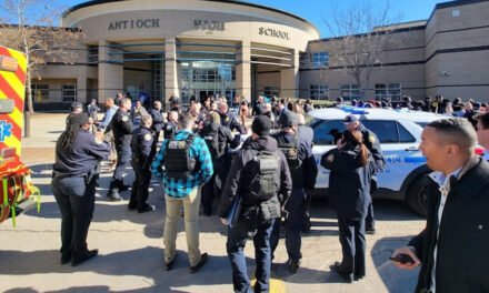 Los padres presionan para que se instalen detectores de metales en las escuelas públicas de Metro Nashville