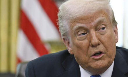 La Administración de Pequeñas Empresas se hará cargo de la gestión de los préstamos estudiantiles, dice Trump