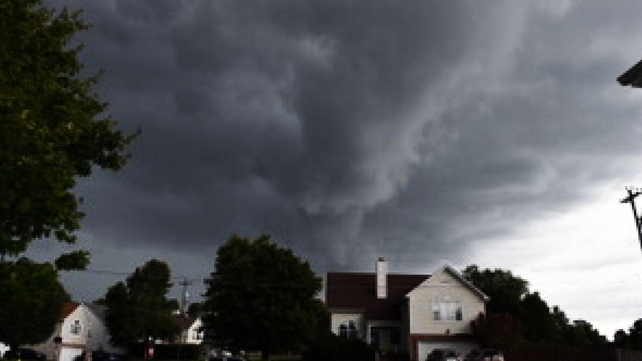 Cuatro tornados tocaron tierra durante tormentas nocturnas, dice el NWS