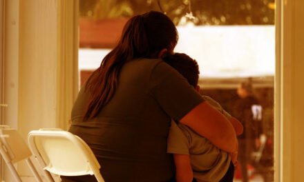 Multan con más de 1,8 millones de dólares a inmigrante que no acató una orden de deportación