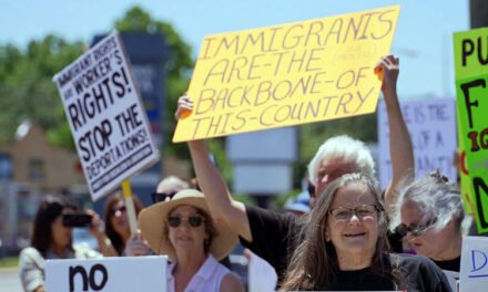 Manifestantes de Nashville exigen respuestas sobre las detenciones de ICE