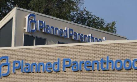 La Corte Suprema dictamina que los estados pueden cortar la financiación de Medicaid a Planned Parenthood