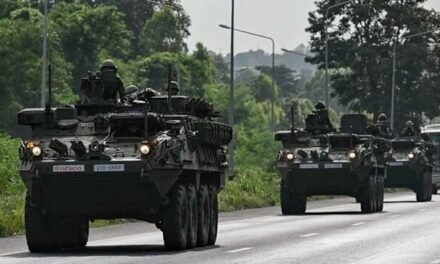 Declaran la ley marcial en zonas de Tailandia ante la escalada militar con Camboya