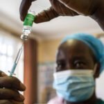 ¿Alerta por nueva pandemia “SPARS” y tratado global firmado? Separando hechos de ficción