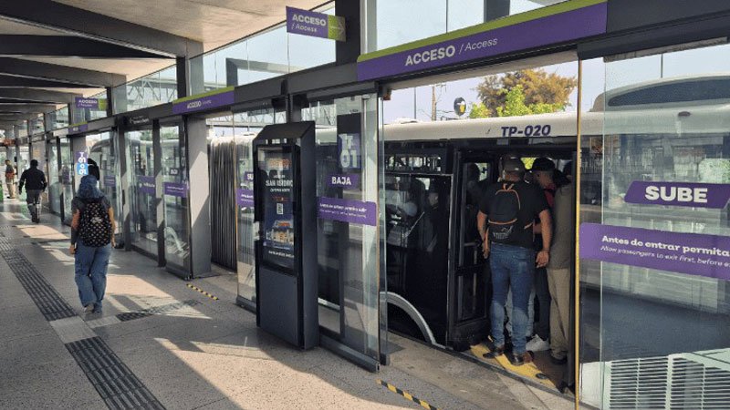 Tras huelga, se reanuda el servicio del Peribús