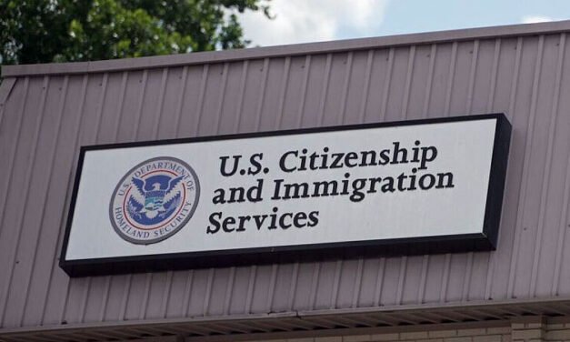 Abogado: Inmigrantes detenidos durante entrevistas de USCIS en Nashville