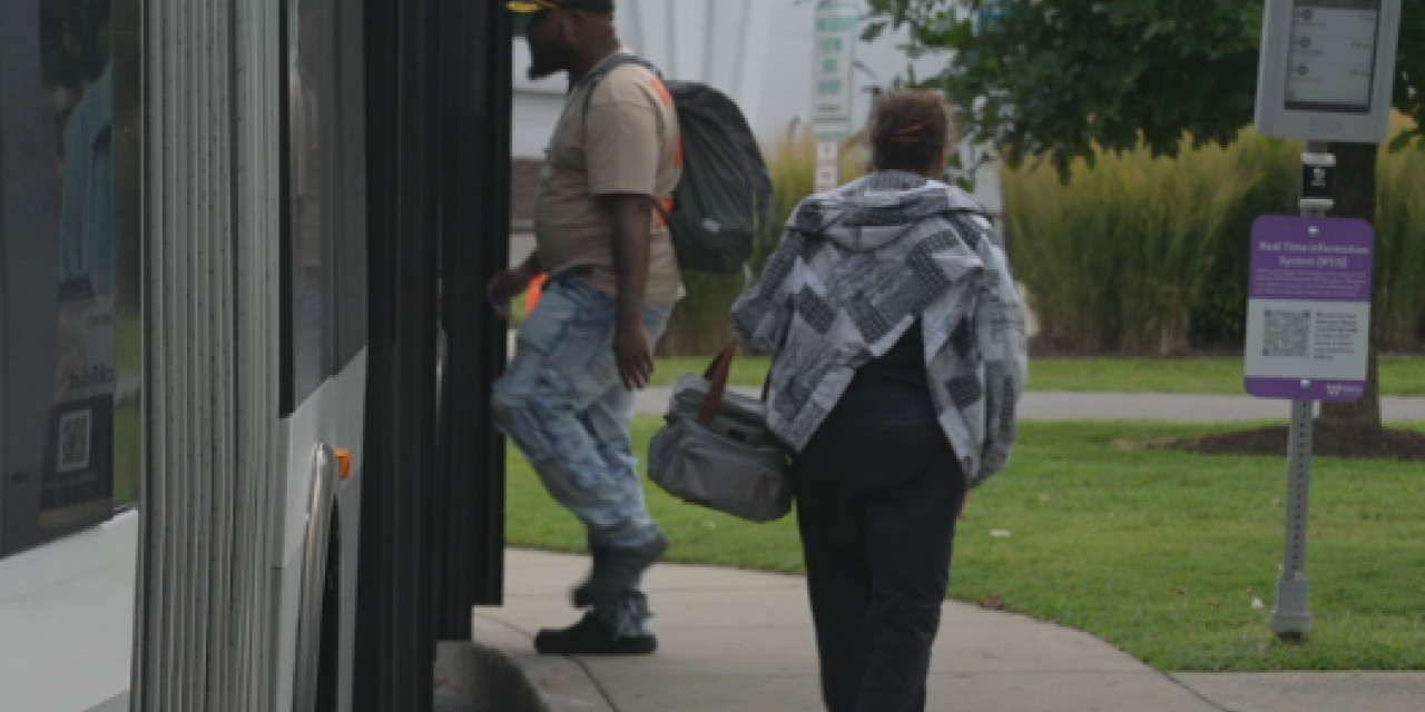 Pasajeros de autobús de Nashville con Walk Bike Nashville podrían perder pases asequibles