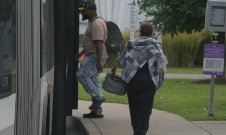 Pasajeros de autobús de Nashville con Walk Bike Nashville podrían perder pases asequibles