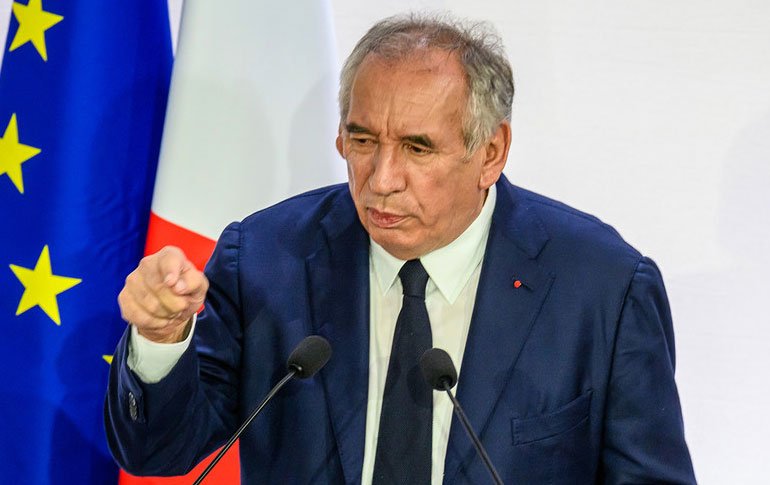 Primer ministro francés se someterá a un voto de confianza para el 8 de septiembre
