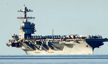 El portaviones más grande del mundo entra en el mar Caribe