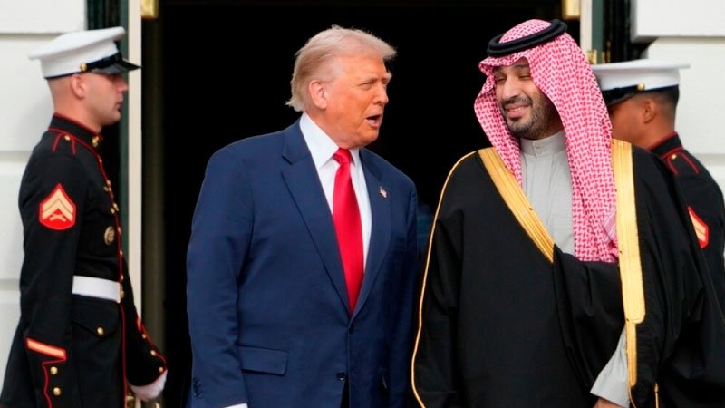 El príncipe saudí visita la Casa Blanca por primera vez desde el asesinato del periodista en 2018.