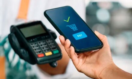 La policía advierte sobre personas que se aprovechan del sistema de pago con tarjeta