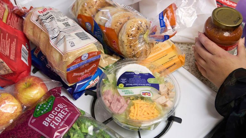 Tennessee obtiene aprobación para prohibir la ‘comida chatarra’ en las compras de SNAP