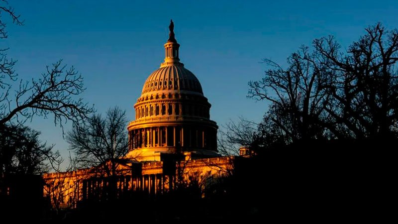 Aumentan costos de salud por expiración de subsidios federales