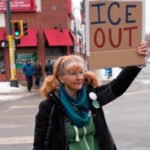 Familias escondidas y observadores desafiantes: así es Minneapolis tras la llamada “reducción” de ICE