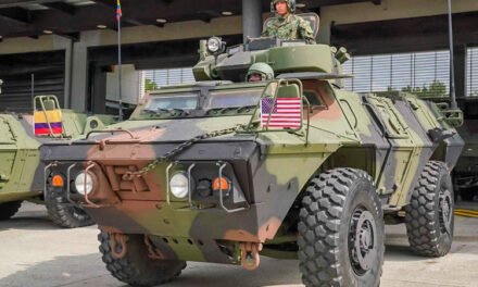 EE.UU. dona vehículos blindados a Colombia
