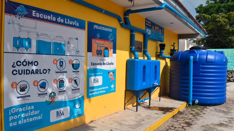 Van por 60 escuelas remodeladas y sistemas de abastecimiento de agua en todos los municipios de Jalisco