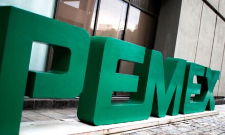 México tiene contrato abierto para envío de crudo a Cuba: Pemex