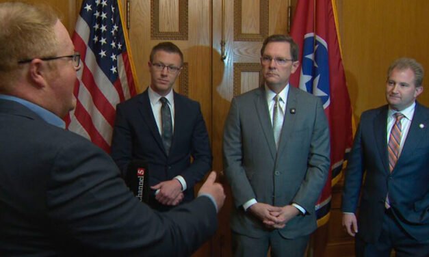 Los republicanos de Tennessee amenazan con una intervención estatal por la respuesta a la tormenta de hielo del NES