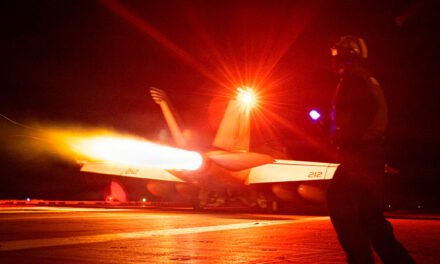 Trump amenaza con “volar por los aires” el yacimiento de gas natural más grande del mundo