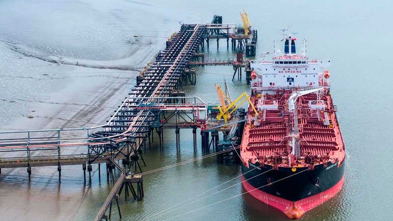 Trump ordena liberar 172 millones de barriles de la reserva estratégica: ¿Cuánto petróleo quedará?