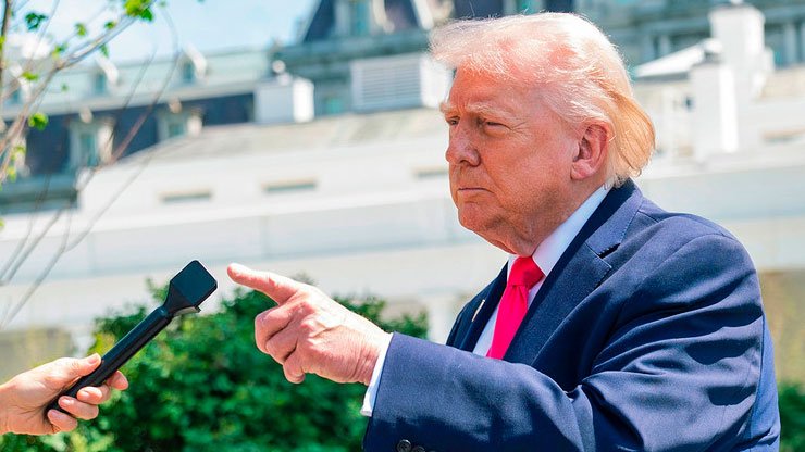 “Nadie está jugando”: Trump anuncia que la delegación de EE.UU. se dirige a las negociaciones con Irán