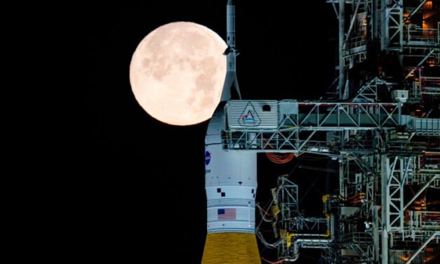 La NASA apunta a la Luna. Guía de la misión Artemis II.