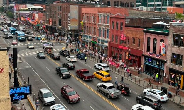 Laguna legal en las matrículas de los coches: las nuevas leyes de Tennessee exigen seguro e identificación