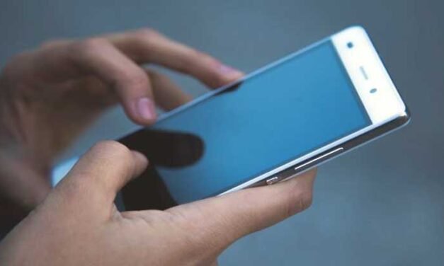 CRT confirma la suspensión de 2.6 millones de líneas de telefonía móvil con terminación ‘0’